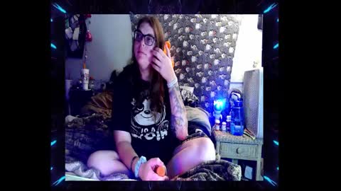 Toxiclove1311 online show from November 4, 2025, 12:43 am