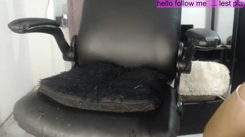 toxca69 online show from December 11, 2024, 4:49 am