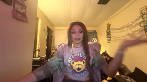 Snapshot of tracy227 chatting on December 19, 2025, 7:37 am tracy227 online show from December 19, 2025, 7:37 am