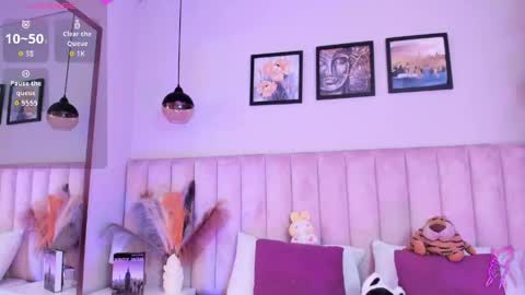 Tracy  online show from May 7, 2026, 8:36 pm