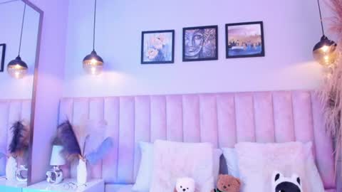Tracy  online show from June 9, 2026, 12:39 pm