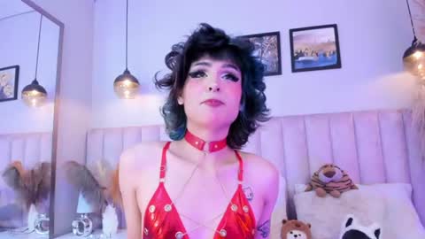 Tracy  online show from June 18, 2026, 3:40 am
