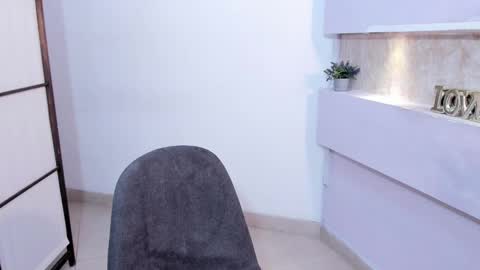 NIKOL online show from February 9, 2025, 9:37 am