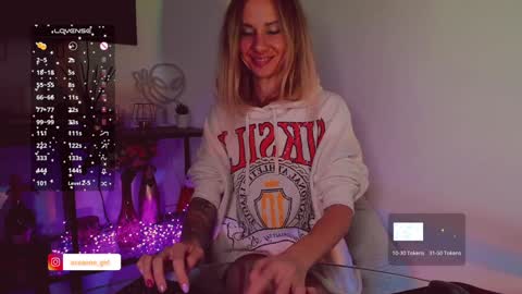 Hey my name is Kiri Kiri online show from December 15, 2024, 10:15 pm