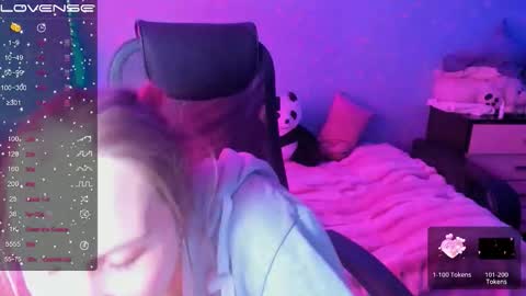 Kate online show from September 19, 2025, 6:04 am