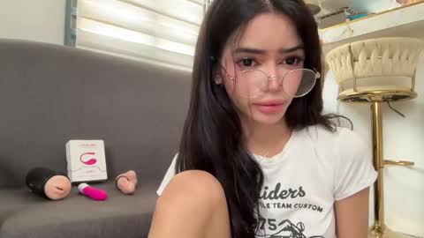 JIAN online show from May 11, 2026, 3:34 am
