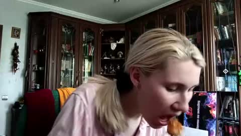 Lesly online show from June 13, 2026, 6:33 am