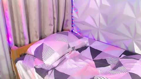 Snapshot of trans_angkul chatting on December 18, 2024, 1:05 am Gigi online show from December 18, 2024, 1:05 am