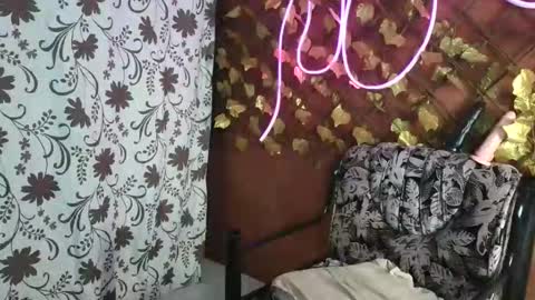 transandrea18 online show from May 4, 2026, 6:59 pm