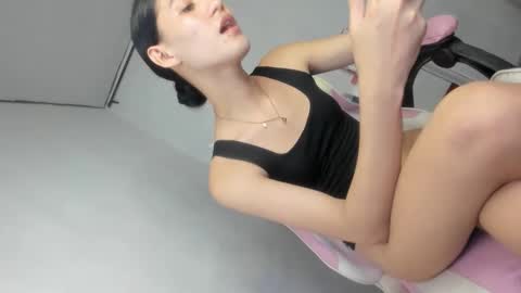 Snapshot of transbigcockrhian chatting on November 17, 2025, 7:19 pm Rhiane online show from November 17, 2025, 7:19 pm