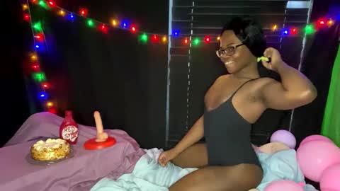 TransDomme Omi online show from September 13, 2025, 9:58 pm