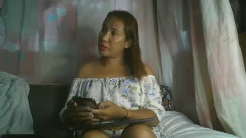 Snapshot of transhottie28 chatting on February 12, 2025, 9:10 am transhottie28 online show from February 12, 2025, 9:10 am