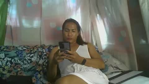 Snapshot of transhottie28 chatting on February 17, 2025, 7:15 am transhottie28 online show from February 17, 2025, 7:15 am