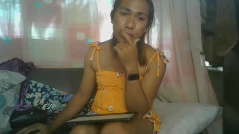 Snapshot of transhottie28 chatting on February 21, 2025, 4:18 am transhottie28 online show from February 21, 2025, 4:18 am