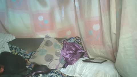 Snapshot of transhottie28 chatting on February 23, 2025, 9:44 am transhottie28 online show from February 23, 2025, 9:44 am