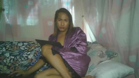 Snapshot of transhottie28 chatting on February 24, 2025, 10:47 pm transhottie28 online show from February 24, 2025, 10:47 pm
