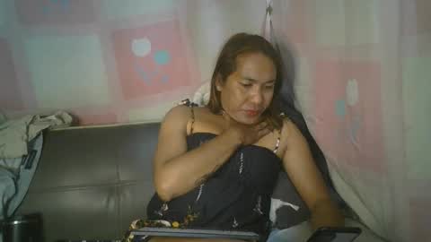 Snapshot of transhottie28 chatting on February 26, 2025, 10:04 am transhottie28 online show from February 26, 2025, 10:04 am