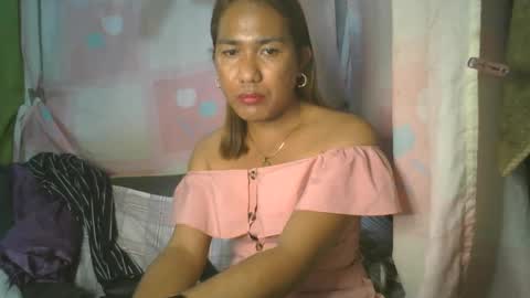 Snapshot of transhottie28 chatting on March 2, 2025, 10:03 am transhottie28 online show from March 2, 2025, 10:03 am