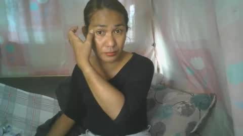 Snapshot of transhottie28 chatting on March 11, 2025, 2:43 am transhottie28 online show from March 11, 2025, 2:43 am