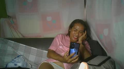 Snapshot of transhottie28 chatting on March 11, 2025, 2:51 pm transhottie28 online show from March 11, 2025, 2:51 pm