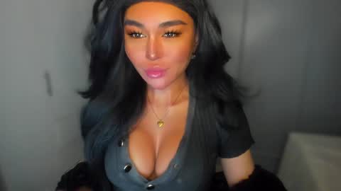 ALMIGHTY GODDESS VALENTINA online show from December 27, 2024, 9:11 pm