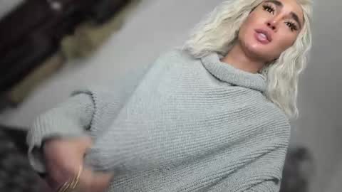 ALMIGHTY GODDESS VALENTINA online show from May 6, 2026, 6:46 pm
