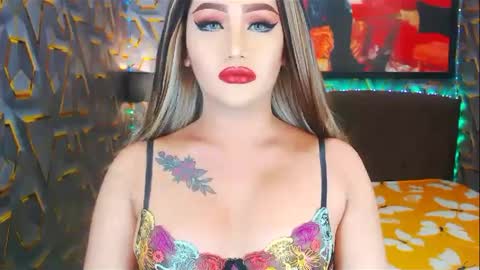 KYLIE BELLA  TS online show from January 13, 2025, 5:01 am
