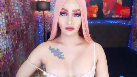 KYLIE BELLA  TS online show from February 19, 2025, 5:05 am