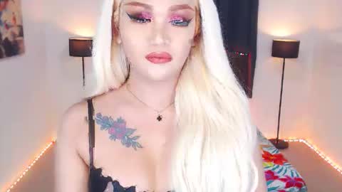 KYLIE BELLA  TS online show from April 9, 2026, 7:58 am