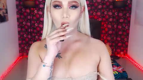 KYLIE BELLA  TS online show from April 18, 2026, 7:58 pm