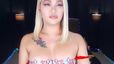 KYLIE BELLA  TS online show from May 25, 2026, 1:11 am