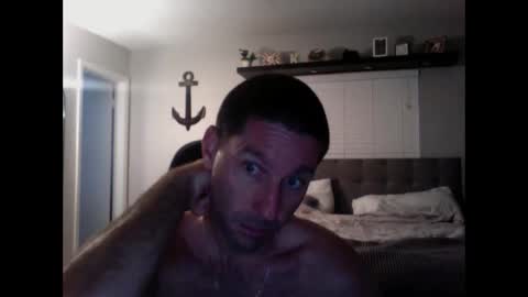 TravisKenn online show from December 18, 2024, 12:40 pm