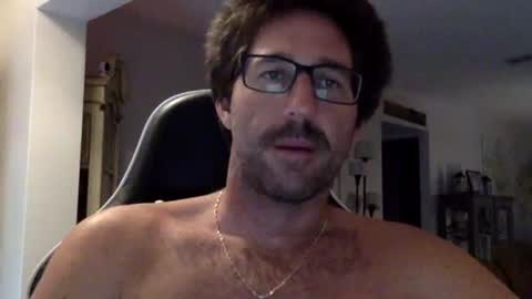 TravisKenn online show from September 16, 2025, 11:33 am