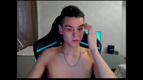 Snapshot of travisrivas chatting on March 4, 2025, 1:06 pm travisrivas online show from March 4, 2025, 1:06 pm