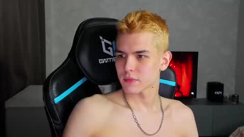 Snapshot of travisrivas chatting on March 7, 2025, 4:22 pm travisrivas online show from March 7, 2025, 4:22 pm