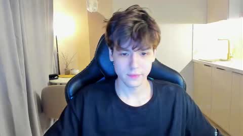 Snapshot of travisrivas chatting on October 23, 2025, 7:23 pm travisrivas online show from October 23, 2025, 7:23 pm