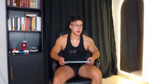 Travis online show from March 5, 2025, 11:27 pm