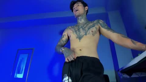 Snapshot of travistanner28 chatting on October 10, 2025, 2:32 am TRAV - INDEPENDENT MODEL online show from October 10, 2025, 2:32 am