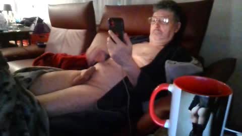 Snapshot of trebgeis1 chatting on March 21, 2026, 4:39 am trebgeis1 online show from March 21, 2026, 4:39 am