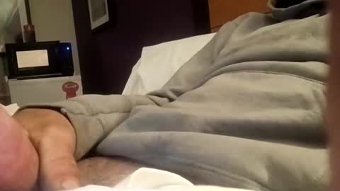 treedude303720 online show from September 10, 2025, 10:54 pm