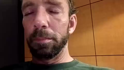 treedude303720 online show from October 12, 2025, 3:27 am