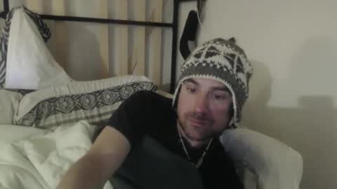 Snapshot of treehuggerhemp chatting on November 23, 2025, 3:39 am TreeHugger queer online show from November 23, 2025, 3:39 am