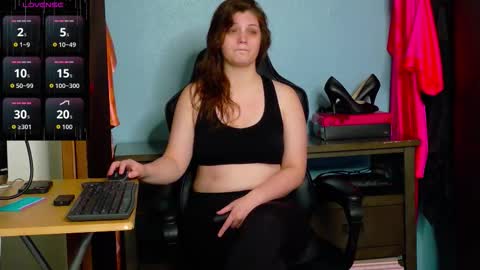 TreeJeanne online show from October 18, 2025, 11:33 am