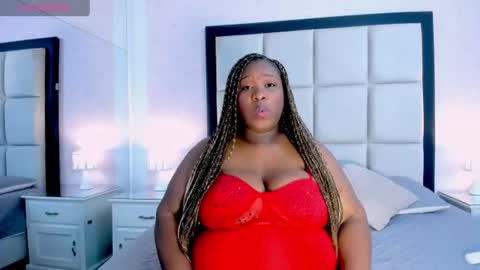 Treisy Vixen big ass online show from June 19, 2026, 3:22 am