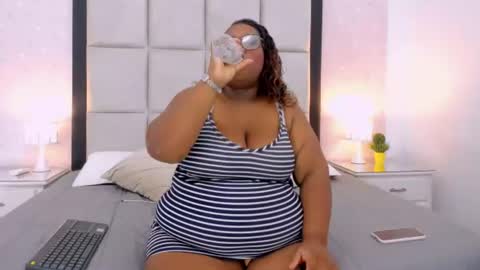 Treisy Vixen big ass online show from July 14, 2026, 3:22 am