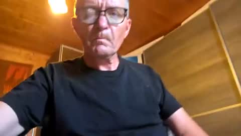 Snapshot of trekkertje12345 chatting on June 28, 2026, 2:01 pm trekkertje12345 online show from June 28, 2026, 2:01 pm