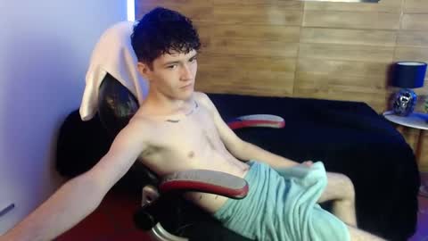 Snapshot of trevor_mob chatting on April 24, 2026, 8:44 pm trevor_mob online show from April 24, 2026, 8:44 pm