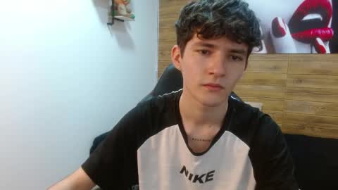 Snapshot of trevor_mob chatting on May 18, 2026, 8:25 pm trevor_mob online show from May 18, 2026, 8:25 pm
