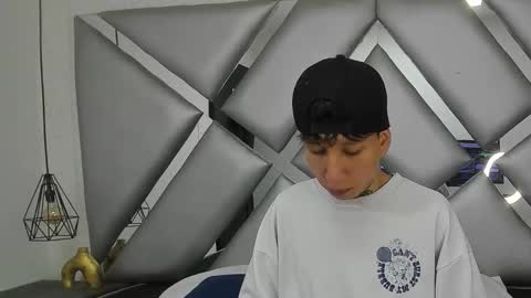 trevordonson_vc online show from January 14, 2026, 11:38 am