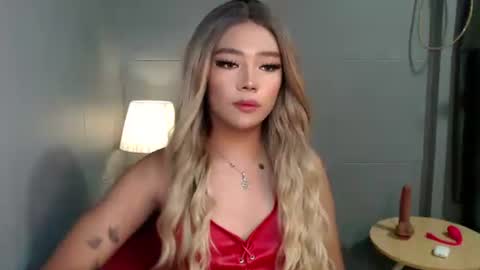 trexie_fucks15 online show from October 14, 2025, 11:11 am